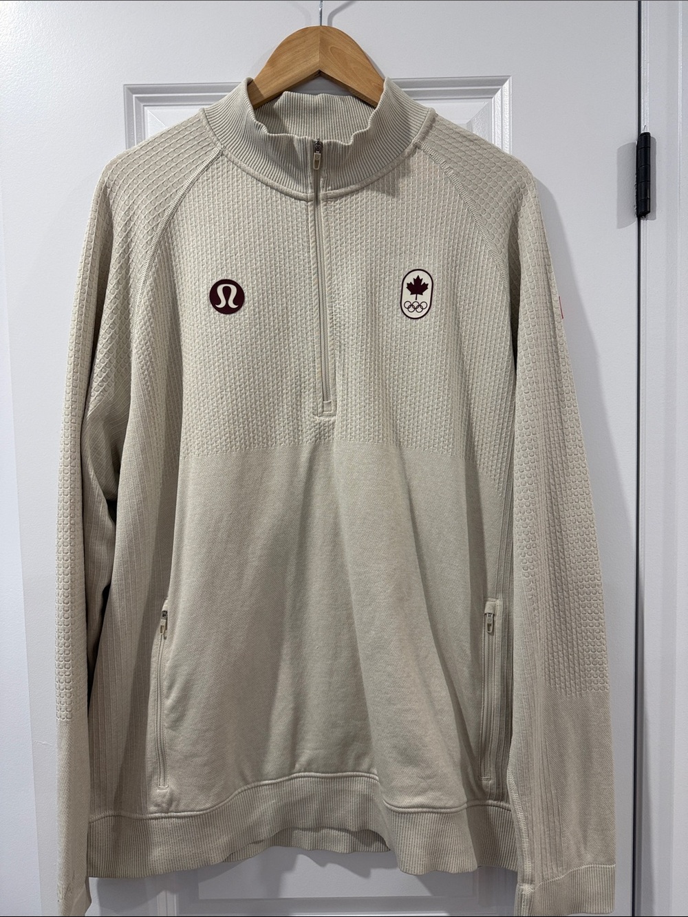 lululemon Men’s Engineered Warmth Team Canada Half-Zip Pullover